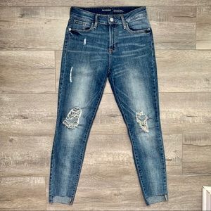 Distressed High Rise Skinny Jeans